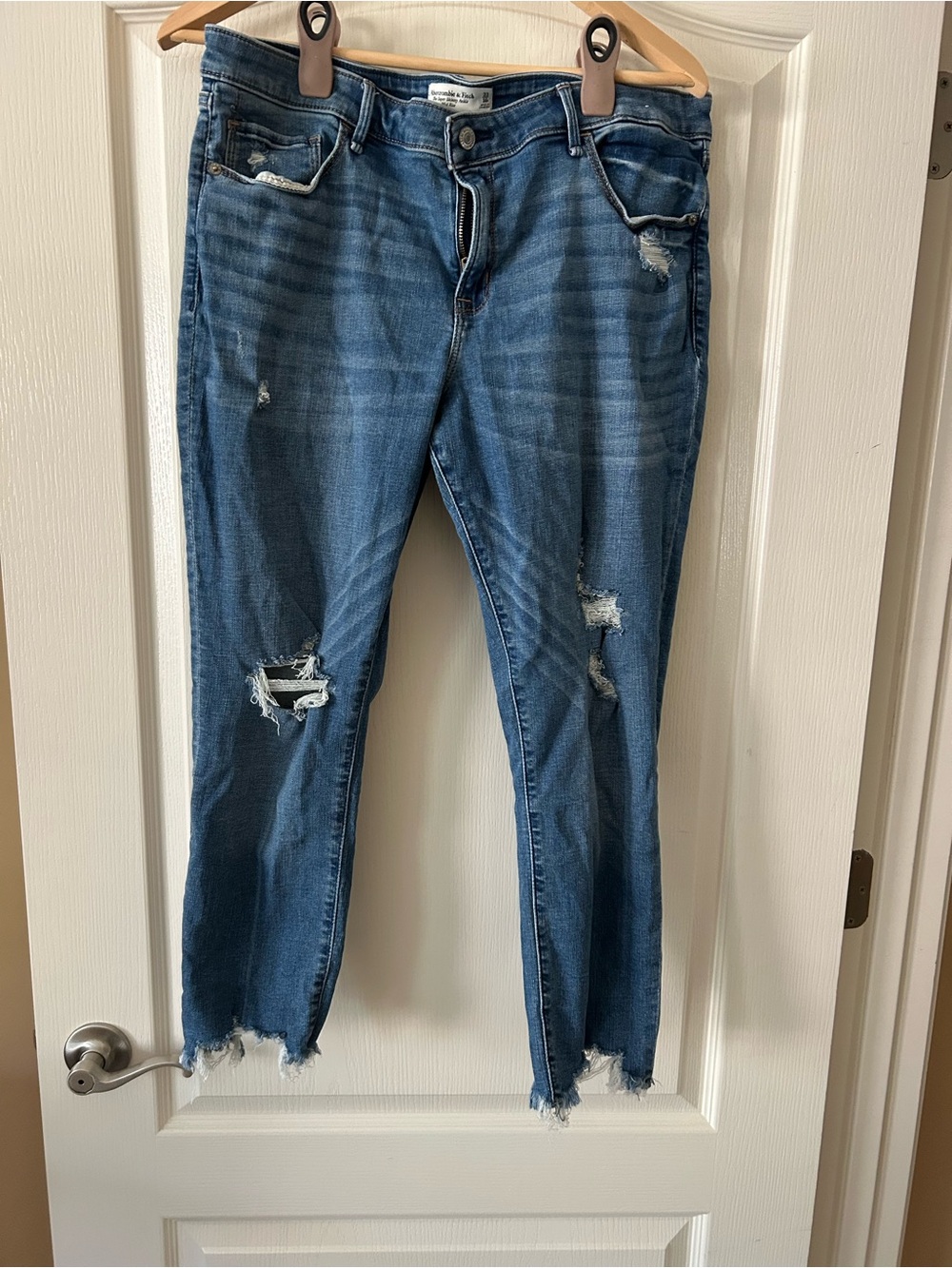 Abercrombie & Fitch Blue Distressed Cropped Jeans